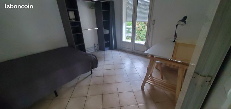 Location chambre meublée dans maison