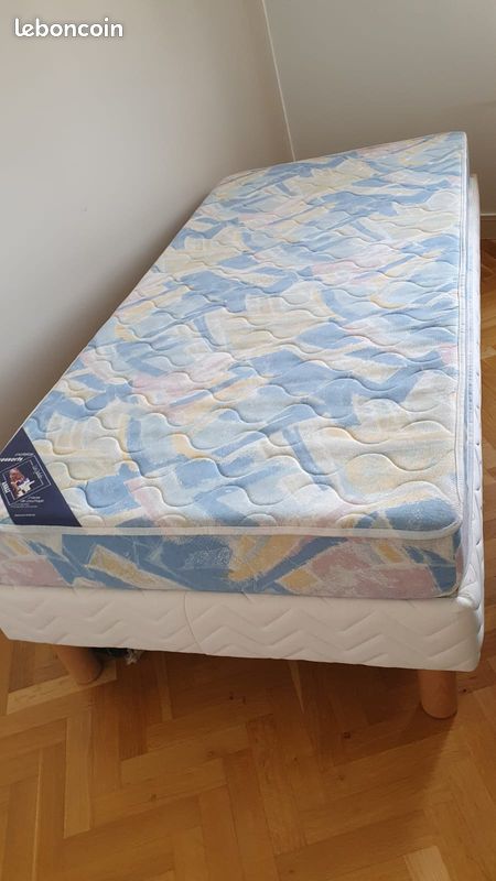 Vente matelas et sommier (image 1)