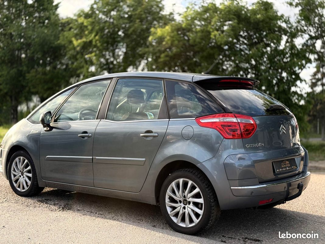 Citroën C4 Picasso 1.6 HDi 110ch Pack Dynamique - Clim - Régulateur - Révisée & Garantie 6 mois (image 7)
