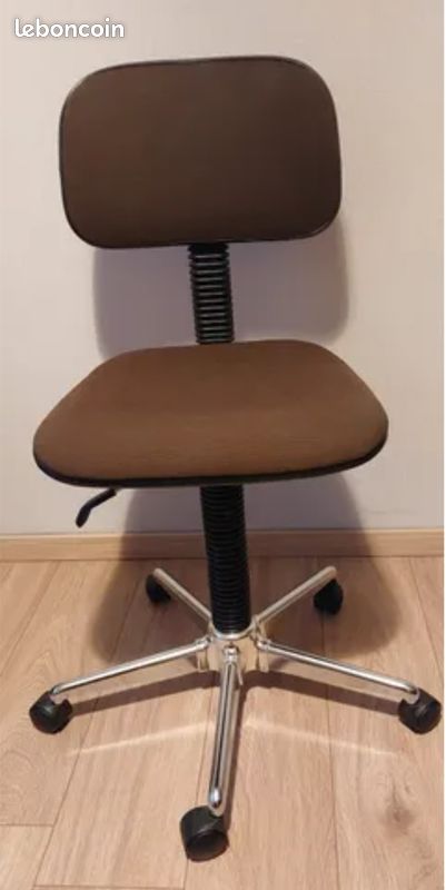 Chaise de bureau (image 1)