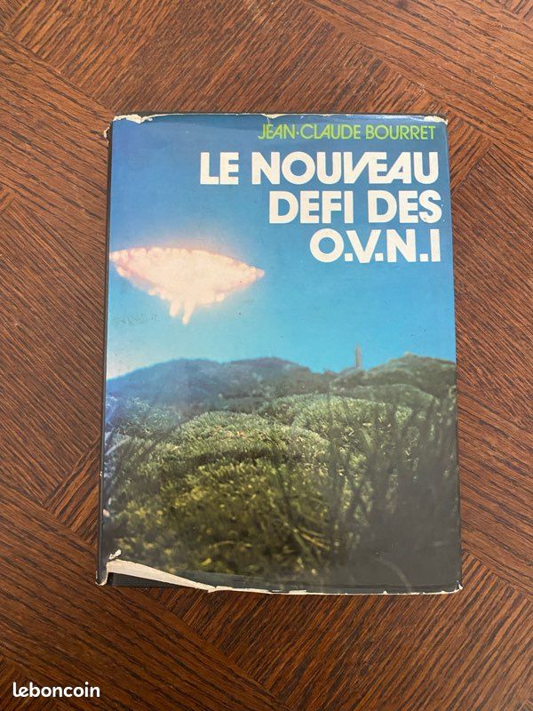 Le nouveau défi des OVNI - Jean Claude Bourret - 1978 - 394 pages 19,7