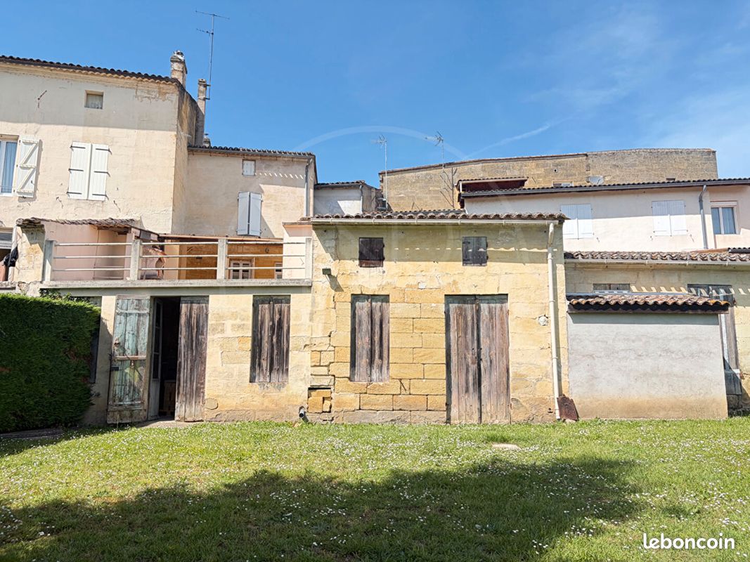 Maison 6 pièces 112 m² · à Castillon-la-Bataille · 112 m² · 150 000 €