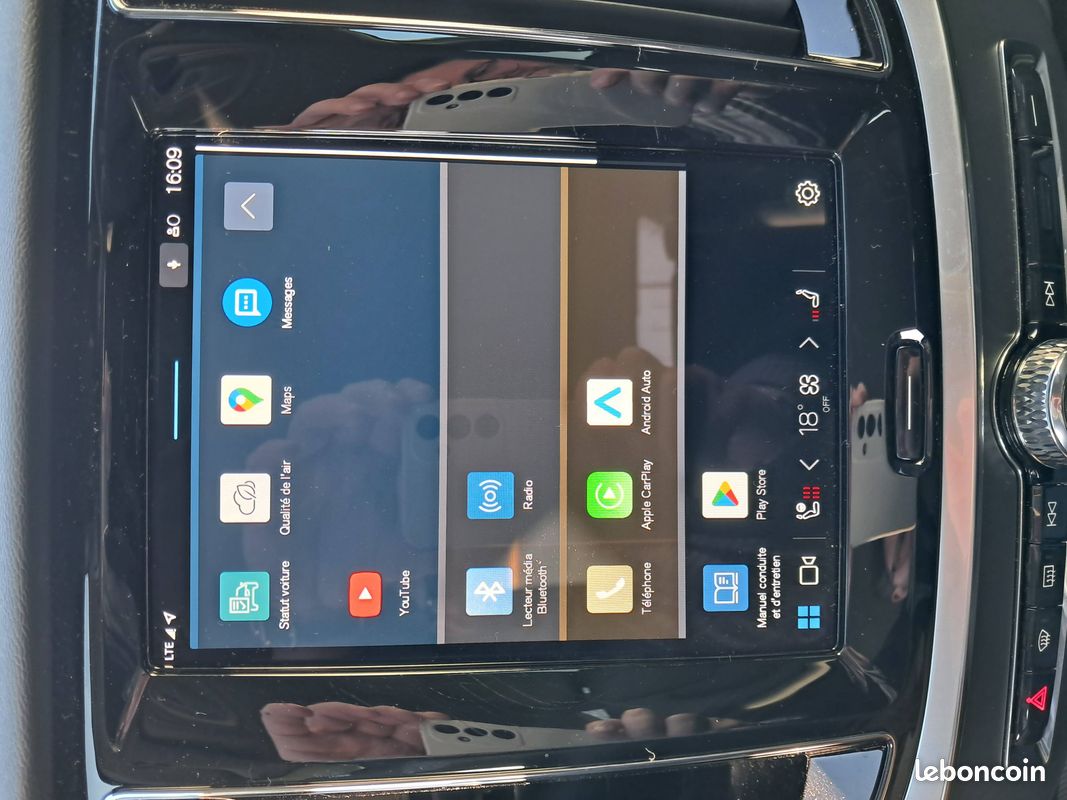 VOLVO V60 T6 AWD Hybride Rechargeable 253 ch + 145 ch Geartronic 8 Plus Style Dark (image 40)
