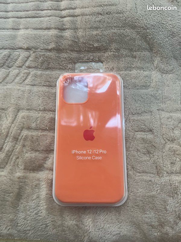 Coque iPhone 12 - Orange pastel (image 1)