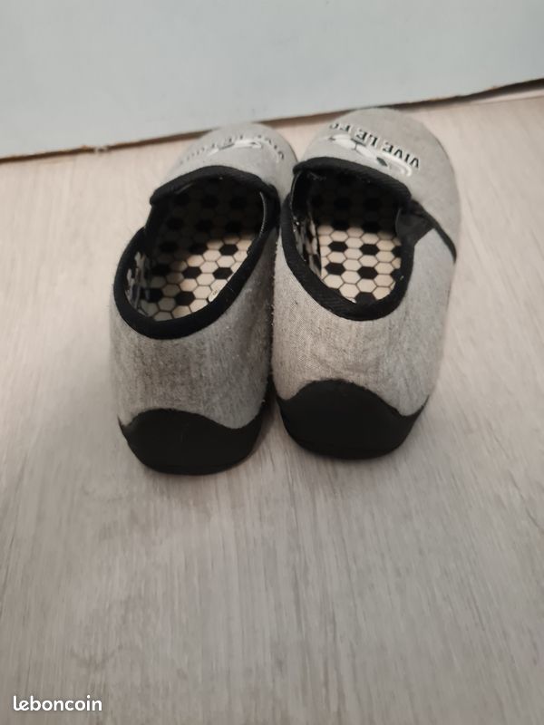 Chaussons "foot" P33 comme neufs (image 2)