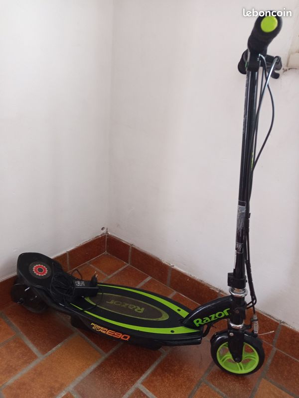 Trotinette électrique (image 3)