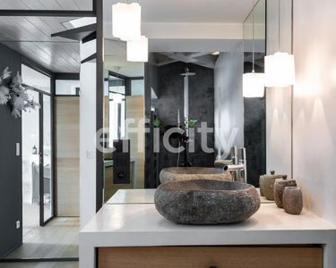 Maison 1 050 000 € - 140 m²
