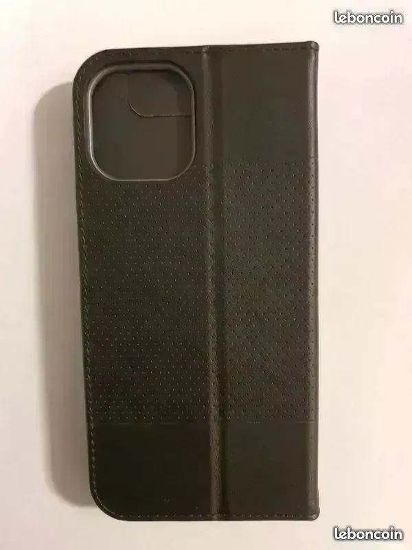Coque magnétique The Case Iphone 11/12/13 (image 2)