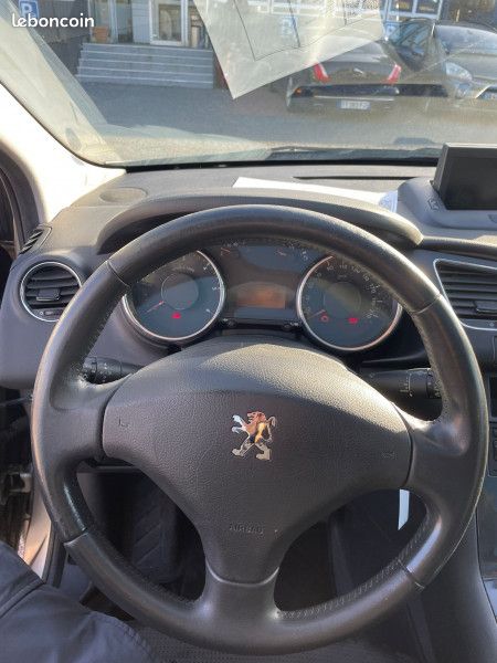 Peugeot 3008 1.6 HDI112 FAP BUSINESS PACK (image 11)