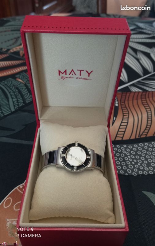 Montre cadran rond fond nacre vintage bracelet métal sur ressort très bon état (image 1)