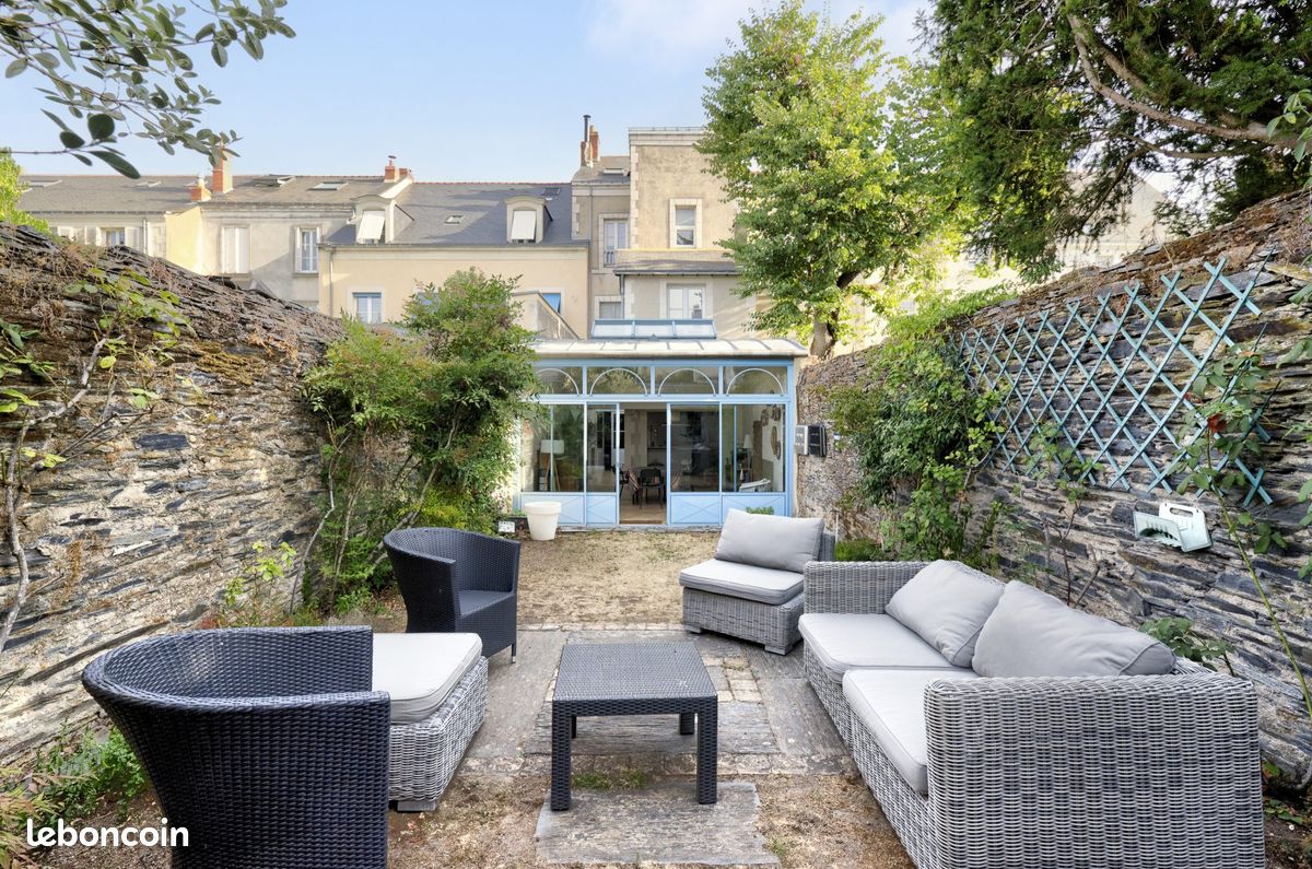 Maison 10 pièces 222 m² · à Angers · 222 m² · 750 000 €