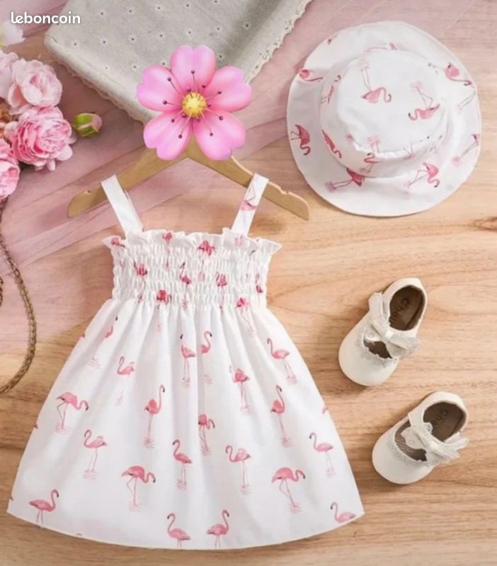 BABY Born Robe Flamant Rose – Tenue Pour Poupée 43 Cm – Volants Satinés Et Imprimé Étoiles – Dès 3 Ans
