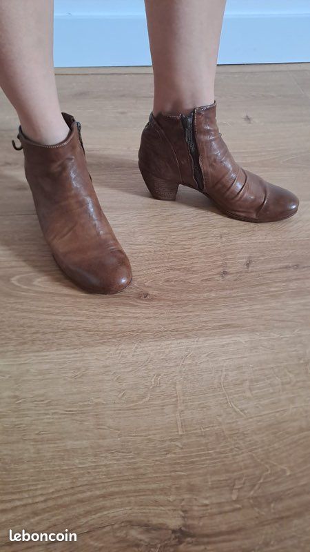Bottines en cuir marque italienne Chaussures