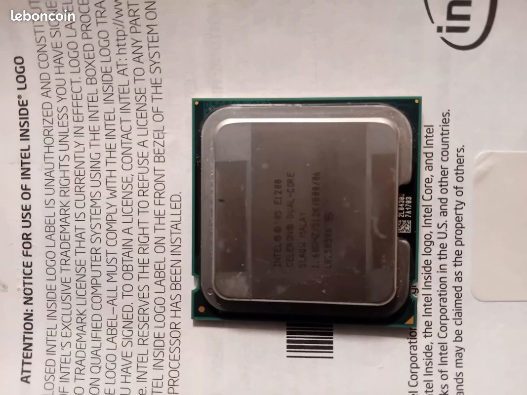 Intel Celeron E1200 — 2 cœurs — 1,60 GHz — LGA775 (image 1)