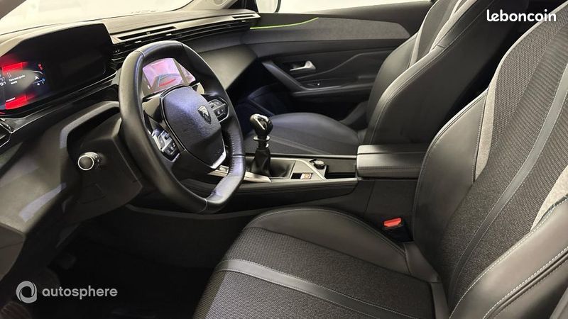 Peugeot 308 1.2 PureTech 130ch S&S Allure (image 12)