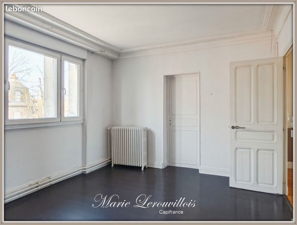 https://img.leboncoin.fr/api/v1/lbcpb1/images/96/e5/9d/96e59d86831ec84e3fd7b660bac37c23cb71d889.jpg?rule=ad-image