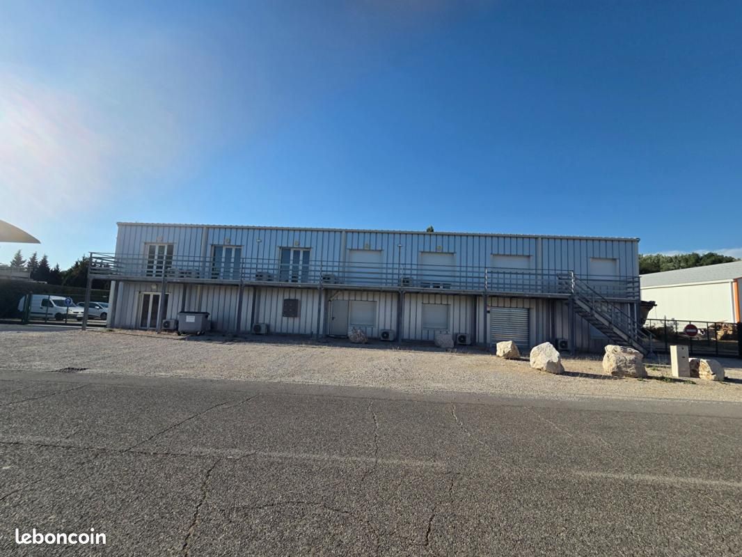 Immeuble 10 pièces 600 m² · à Rousset · 600 m² · 1 562 500 €
