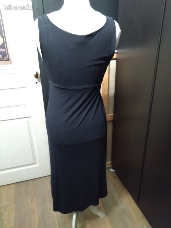 Robe agnès b. T2 38 noire mi-longue cache-cœur chic élégante (image 5)