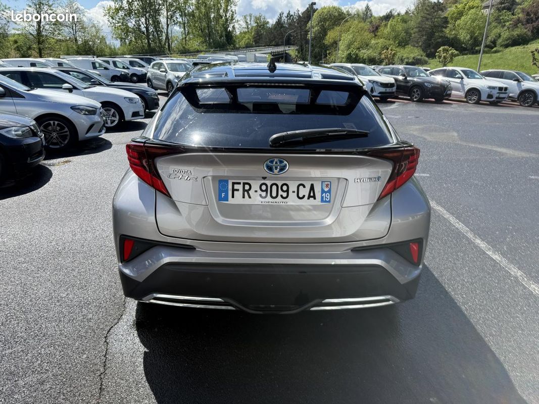 TOYOTA C-HR 2.0 Hybrid - BV e-CVT Collection GPS + CAMERA AR + CLIM (image 6)