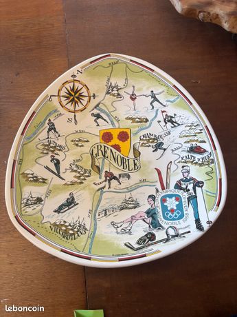 Assiette En étain 94% - Jeux Olympiques Grenoble 1868 - Collection - France