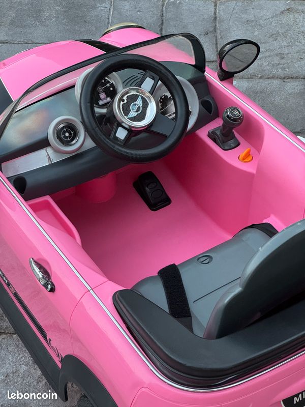 Voiture électrique Mini Cooper Rose (image 2)