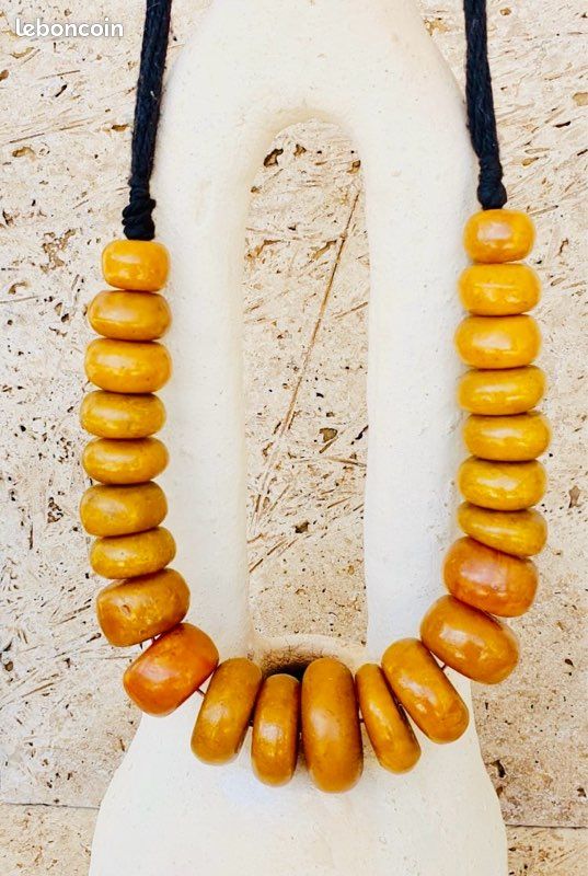 Collier Africain Berbère Avec Perles D'ambre Et Céramique – Pièce Unique Et Authentique