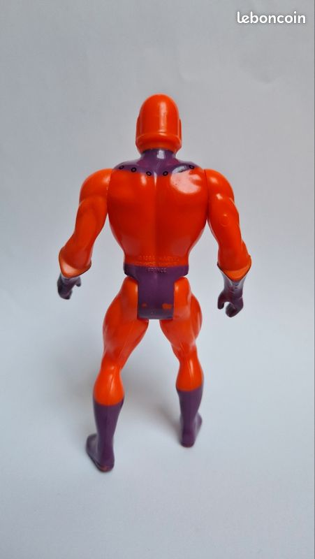 Carte à Collectionner Marvel Guerres Secrètes - Magneto - Mattel (neuve)