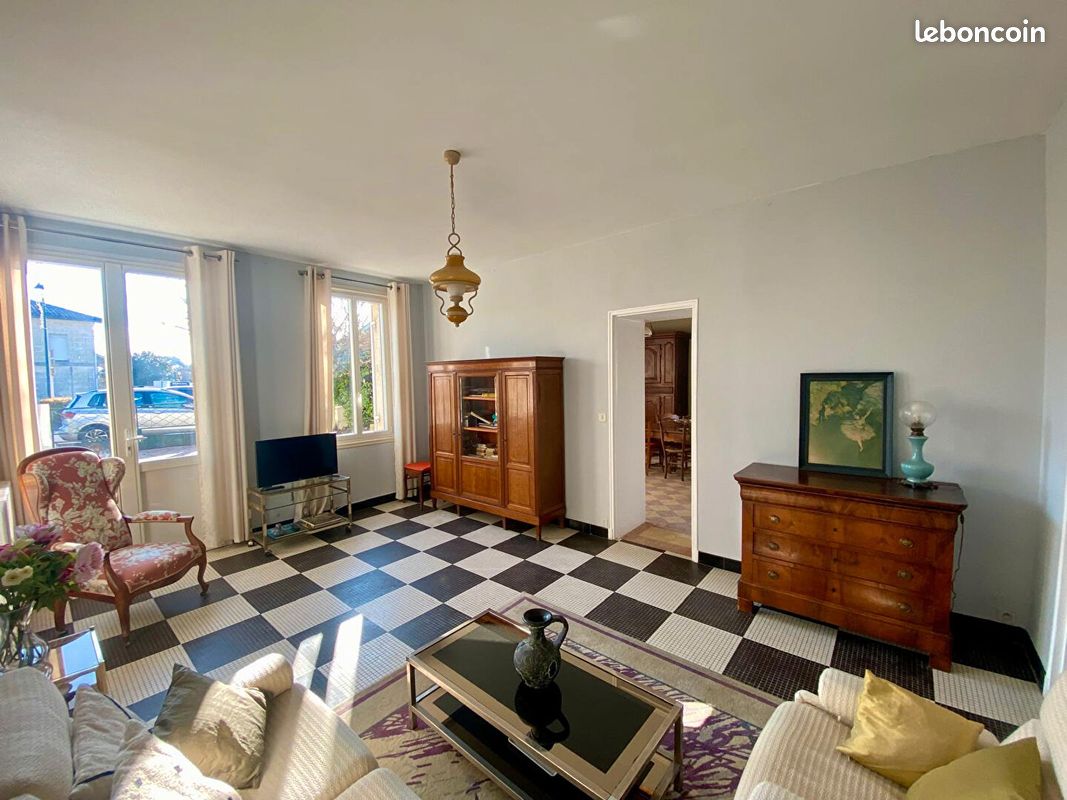 Maison 4 pièces 130 m² · à Saint-Germain-du-Puch · 130 m² · 249 000 €