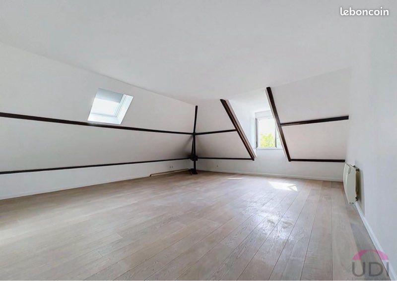 Appartement 3 pièces 81 m² · à Corbeil-Essonnes · 81 m² · 1 250 €/mois