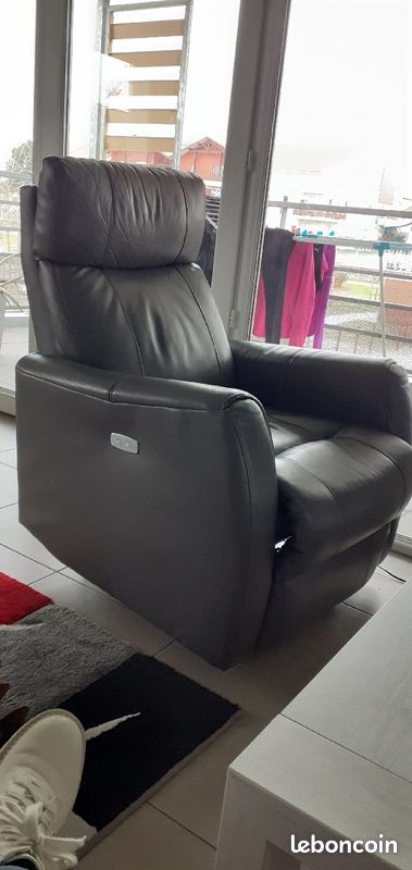 Fauteuil électrique (image 1)