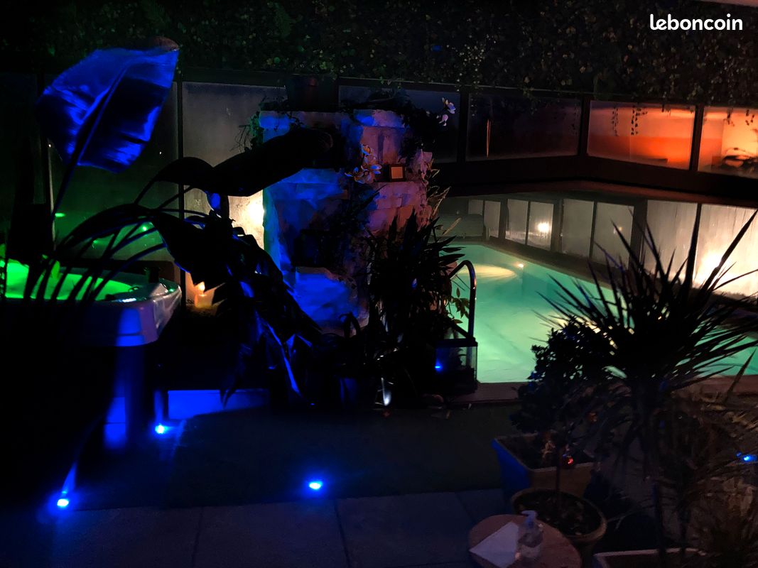 Séjours romantiques chambre d'hôtes déesse : Piscine couverte chauffée et SPA (image 2)