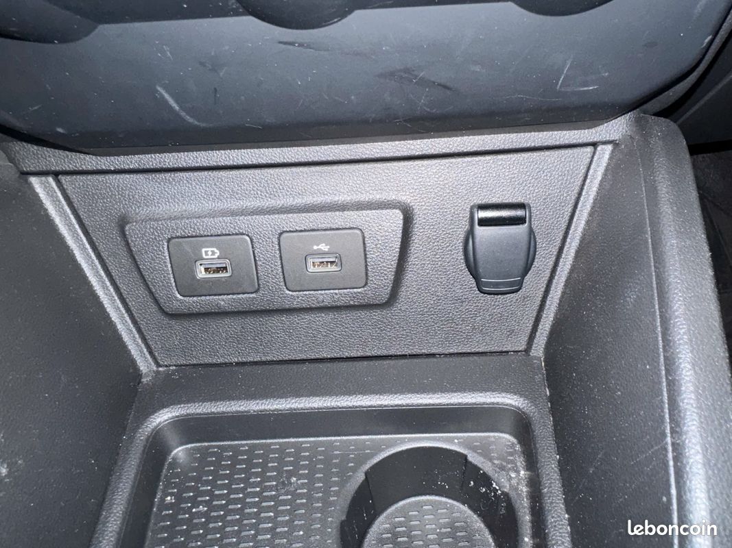 DACIA DUSTER 115cv 4x2-B Journey / CarPlay / Caméra 360° / Siège Chauffant / Roue de Secours (image 45)