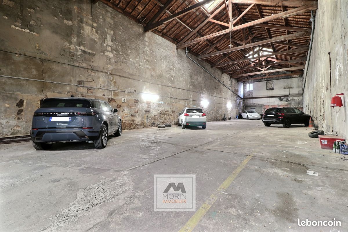 Immeuble 1800 m² · à Bordeaux · 1 800 m² · 3 650 000 €