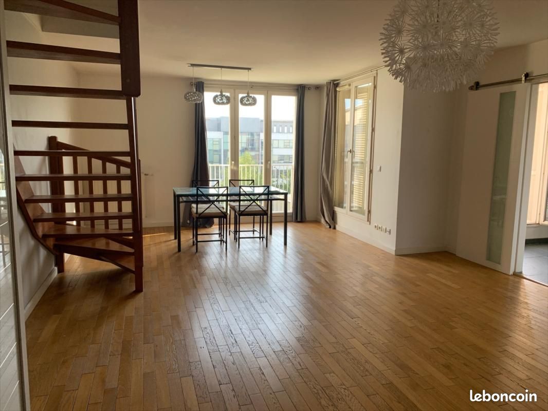 Appartement 4 pièces 90 m² · à Bordeaux · 90 m² · 1 453 €