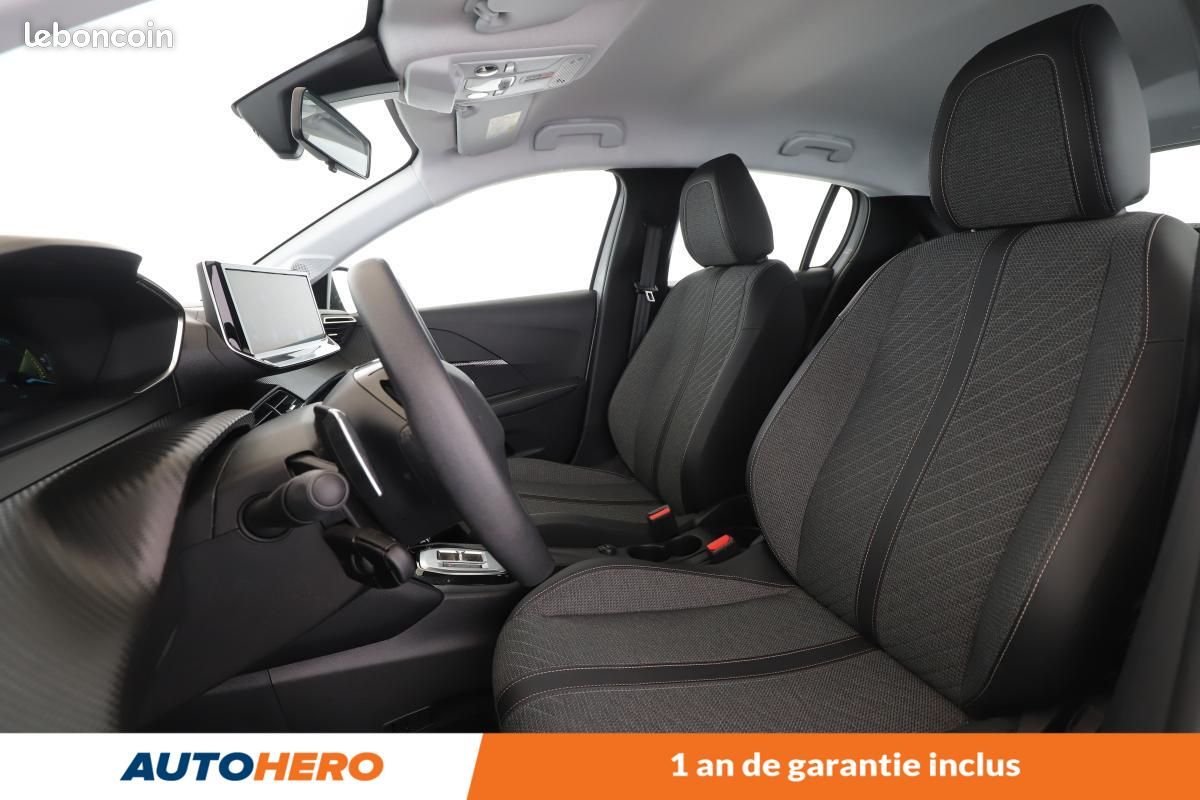 Peugeot 208 1.2 Hybrid Style e-DCS6 100 ch (image 5)