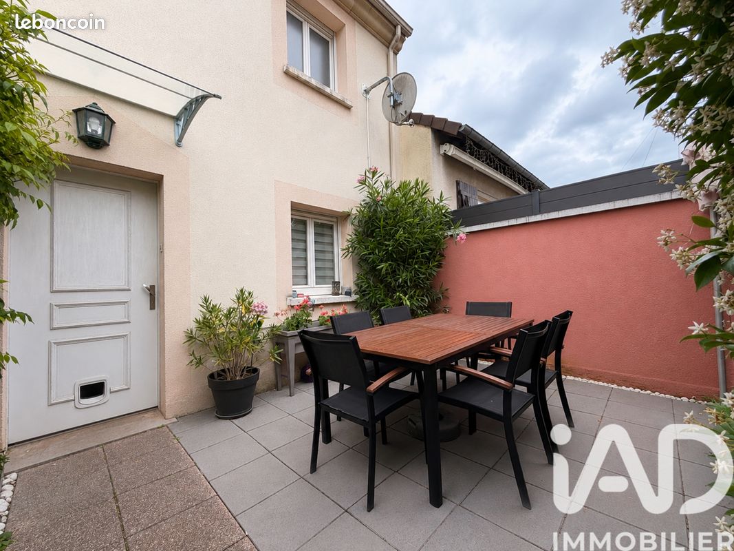 Appartement 3 pièces 74 m² · à Juvisy-sur-Orge · 74 m² · 215 000 €