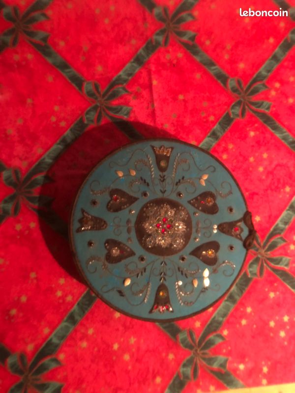 Boite à couture (image 1)
