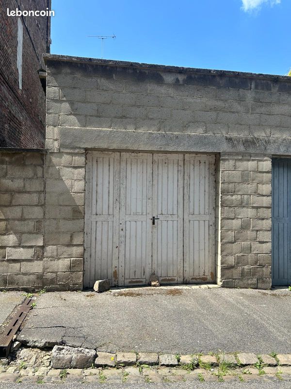 Parking 21 m² · à Péronne · 21 m² · 19 000 €