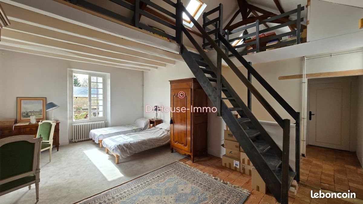 Propriété 8 pièces 260 m² (image 18)