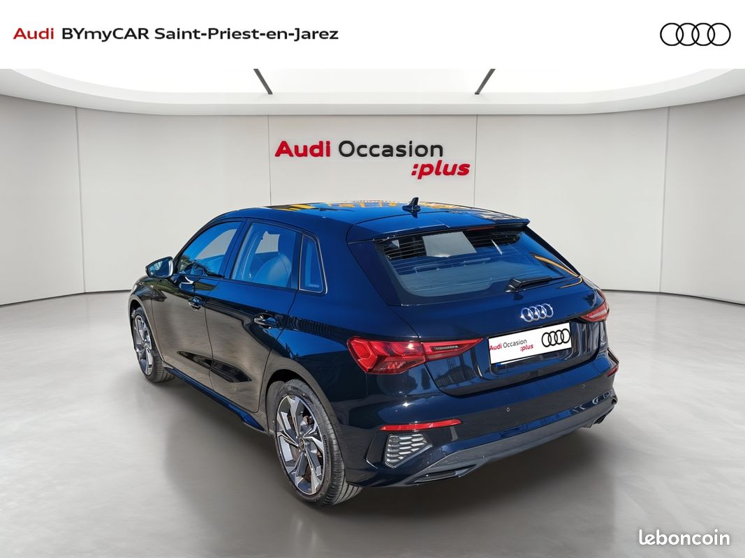 AUDI A3 Sportback 35 TFSI Mild Hybrid 150 s tronic 7 S Line (image 3)