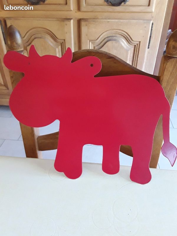 TABLEAU magnétique rouge en forme de vache (image 1)