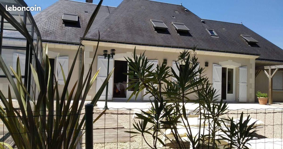 Maison 7 pièces 197 m² · à Saint-Antoine-du-Rocher · 197 m² · 540 000 €