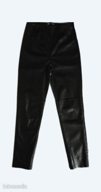 Pantalon en simili cuir noir femme Zara taille 38 Vêtements