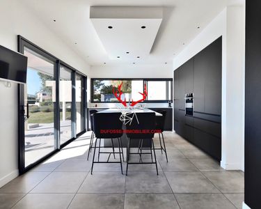 Maison 1 470 000 € - 193 m²