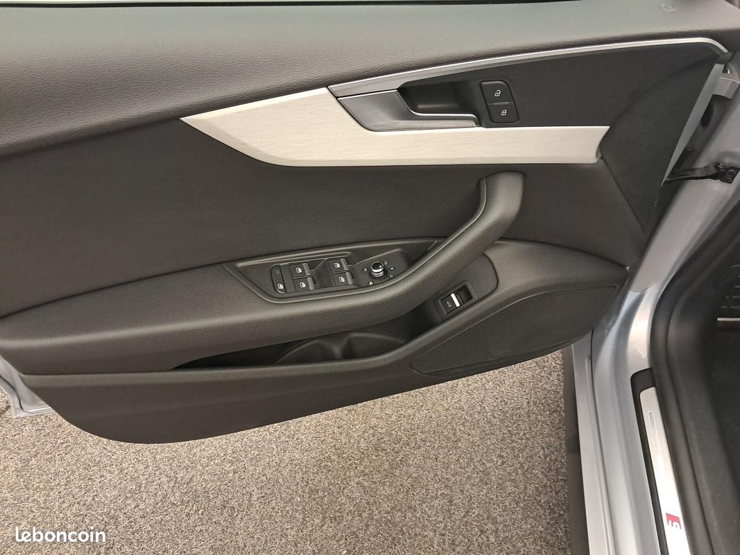 AUDI A5 Sportback 35 TDI 150 S tronic 7 S Line (image 23)