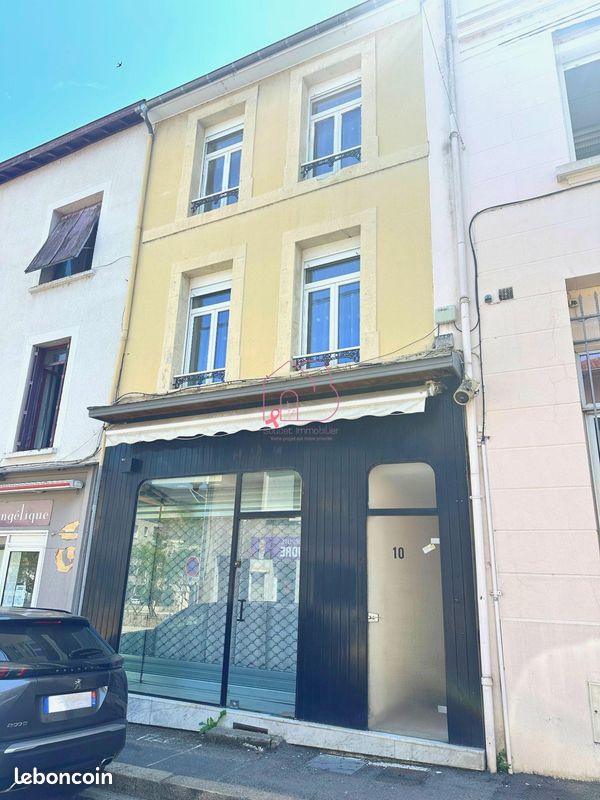 Immeuble 1 pièce 134 m² · à Decazeville · 134 m² · 160 500 €