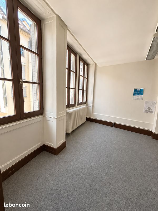 Appartement 3 pièces 80 m² · à Besançon · 80 m² · 137 000 €