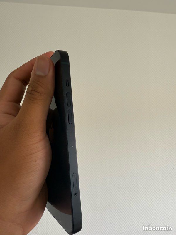 IPhone 13 (image 3)