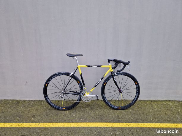 Fourche Avant Campagnolo Pour Vélo Route 700 – Occasion – En Acier
