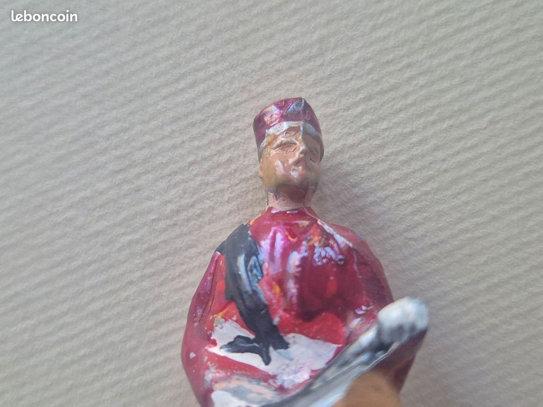 FIGURINE ALUMINIUM ALUDO Armee Francaise / Soldat Officier Saluant Type Quiralu EUR 3,90